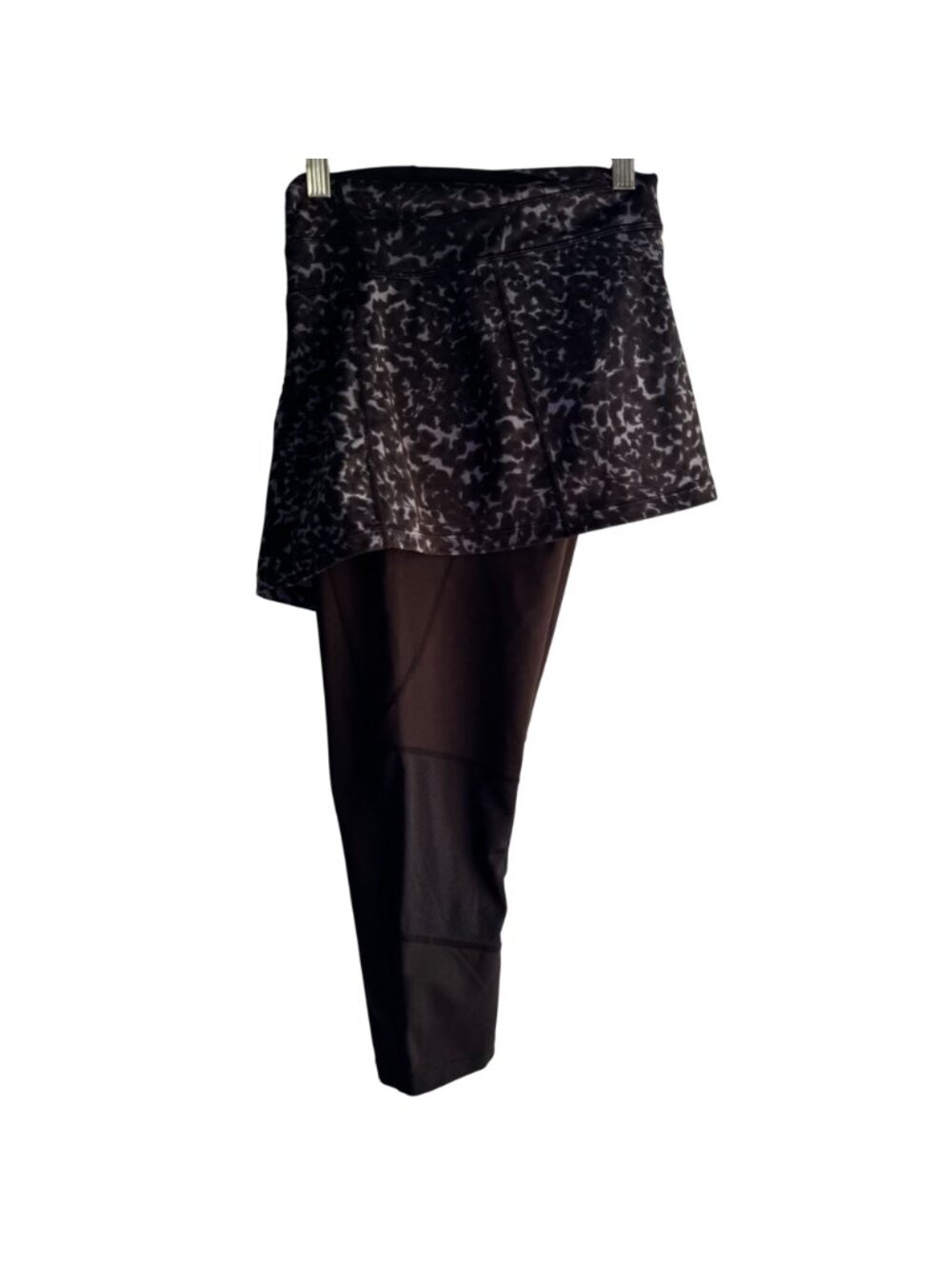 Athleta Flirty Stardust 2 In 1 Skirt Capris Leggings M Black Animal Print 929779 - Picture 6 of 14